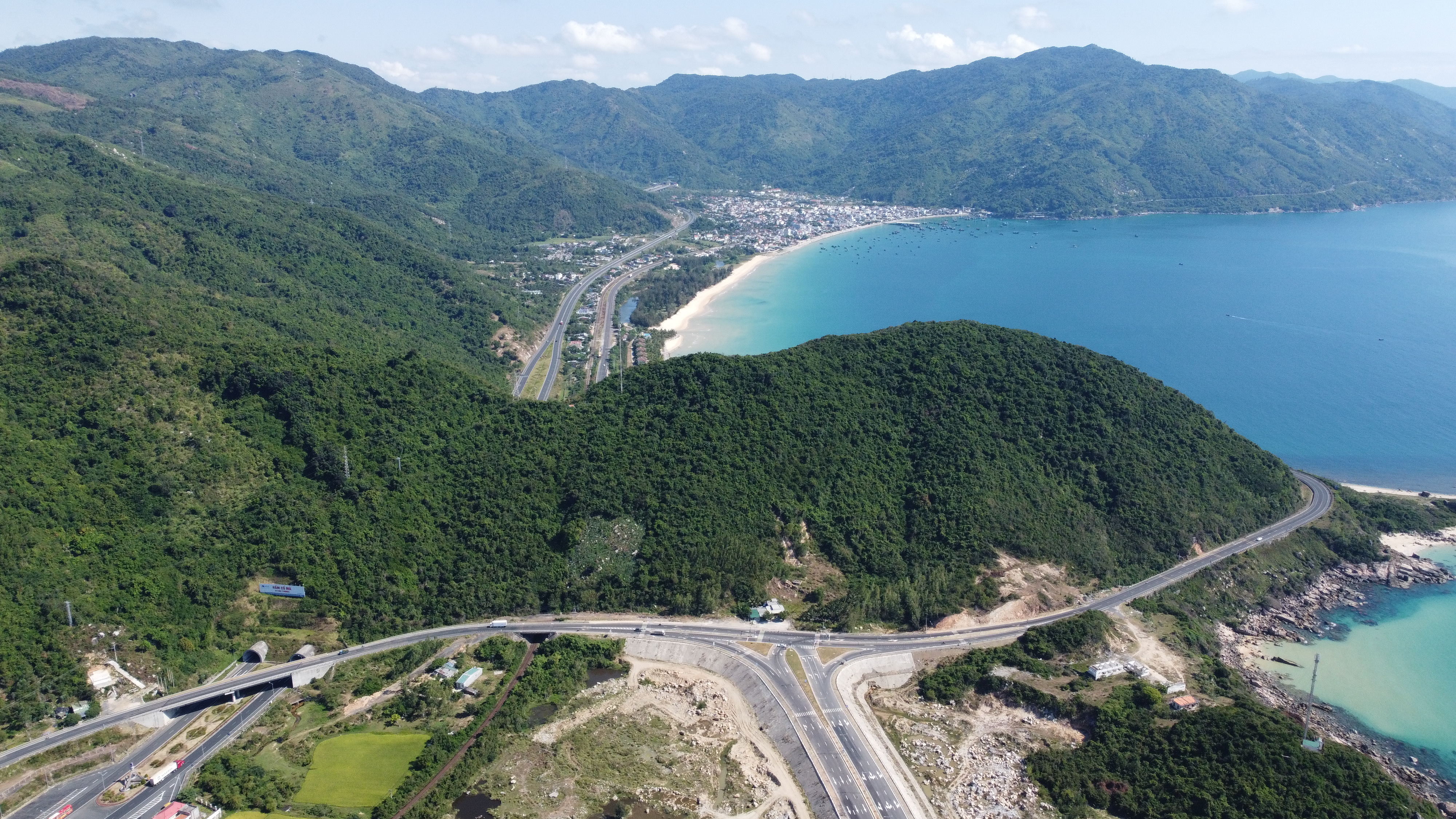 Tập trung lập quy hoạch phân khu trong Khu Kinh tế Vân Phong: Thúc đẩy nhanh thu hút đầu tư