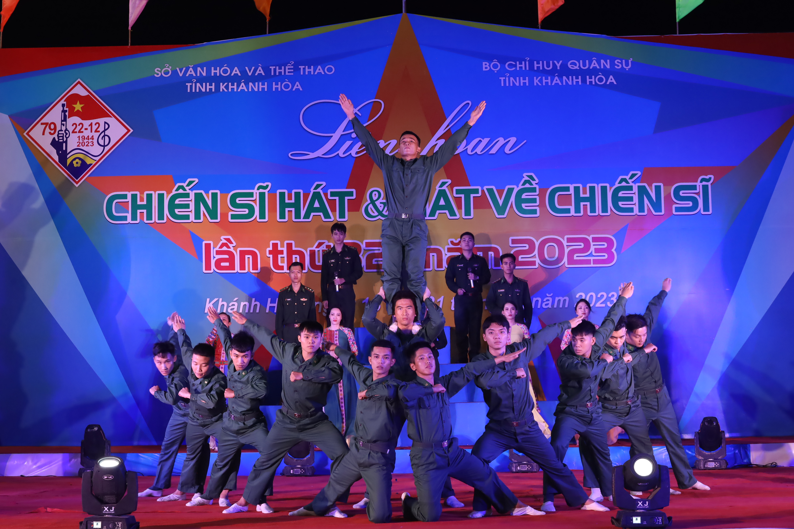 Âm vang tiếng hát ngợi ca người chiến sĩ