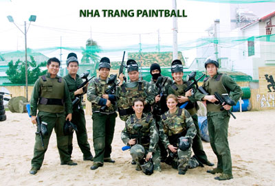 Chụp ảnh lưu niệm trước khi “xung trận”.