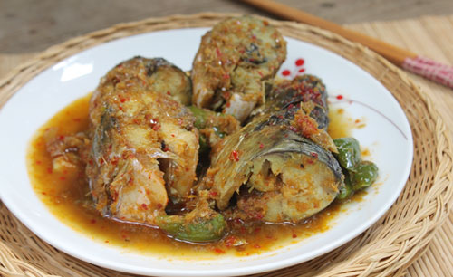 Món ăn: Cá kho gừng sả