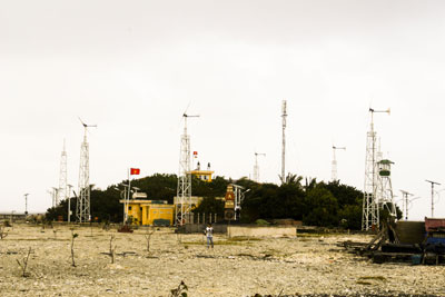 Điện về, Trường Sa thêm gần