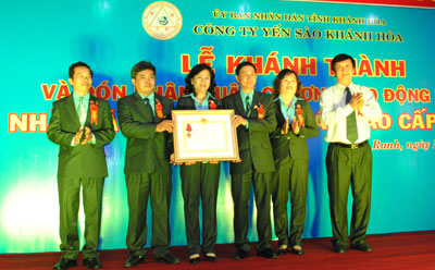 Chi bộ Nhà máy Nước giải khát cao cấp Yến sào Cam Thịnh Đoàn kết để phát triển