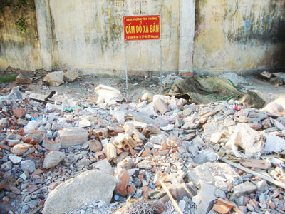 Cấm nhưng vẫn đổ