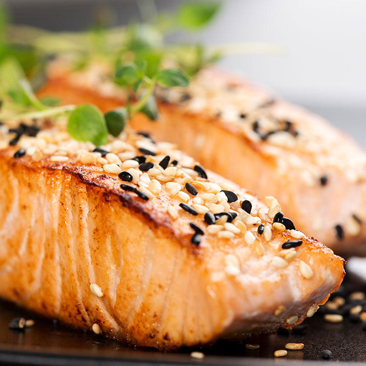 Cá giàu omega 3 tốt cho người bệnh đau đầu kinh niên