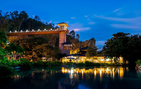 Lối vào không gian Núi Spa ở độ cao hơn 30m.