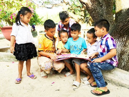 Quê em xã đảo Sinh Tồn - giải khuyến khích - Tác giả: Nguyễn Lê Đình Trị - Nha Trang