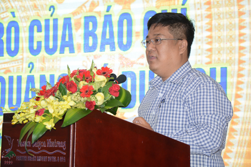 Ông Trần Việt Trung, Giám đốc Sở Du lịch tỉnh Khánh Hòa phát biểu tại hội thảo