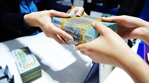 Tỷ giá ngoại tệ ngày 5/5: USD tham khảo vượt 23.000 đồng