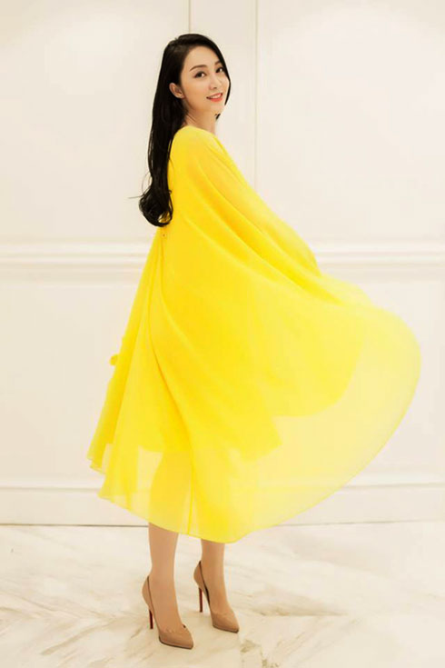 Sao Việt bị 'hớp hồn' bởi tông vàng rực rỡ