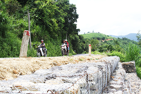Để bảo vệ đèo Khánh Sơn