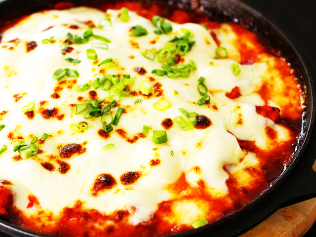 Gà cay phô mai Hàn Quốc