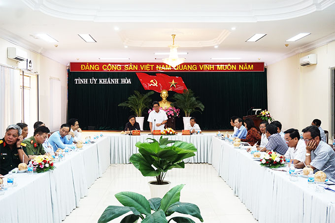 Đồng chí Lê Thanh Quang phát biểu chỉ đạo. 
