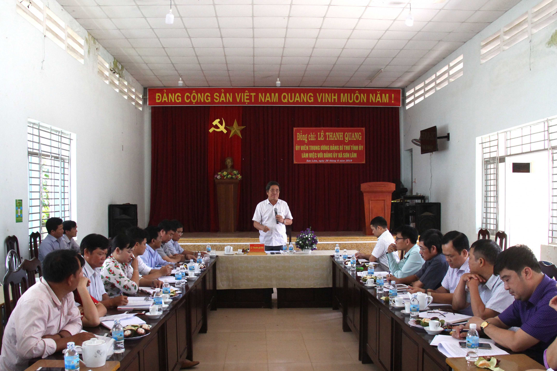 Đồng chí Lê Thanh Quang phát biểu tại buổi làm việc. 