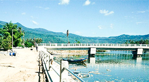 Một đoạn kè sông Tô Giang đã được hoàn thành.