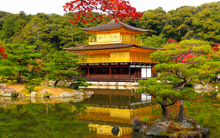 <p style= &quot;text-align: justify; &quot;>Chùa Vàng ở cố đô Kyoto, một điểm đến mà đoàn khách của Vietravel sẽ đến tham quan</p>