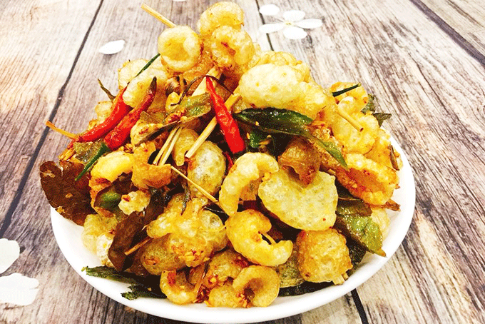 Bì heo chiên giòn xốt mắm Thái