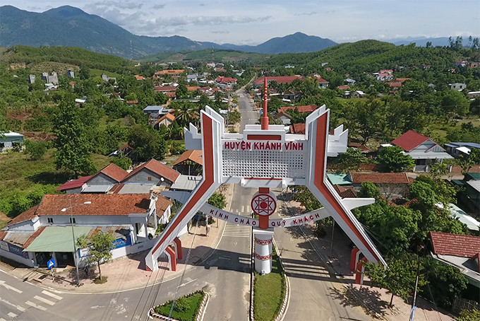 Cổng chào thị trấn Khánh Vĩnh.