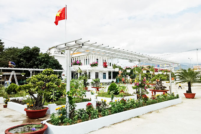 Ban Chỉ huy Quân sự huyện Vạn Ninh luôn quan tâm xây dựng, chỉnh trang cảnh quan đơn vị.