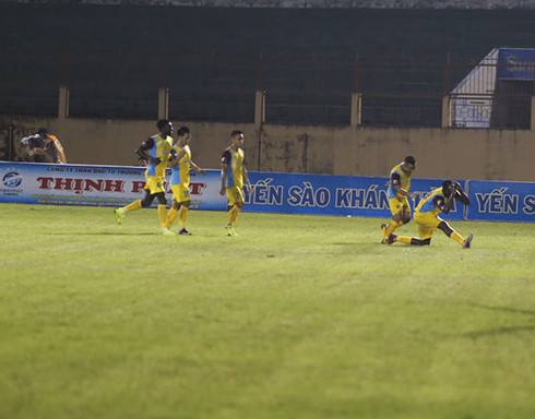 Niềm vui ghi bàn thắng của cầu thủ nhập tịch Nguyễn Trung Đại Dương