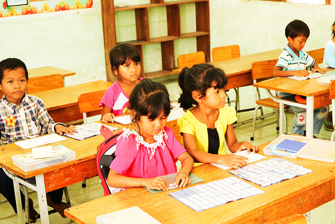 Tăng cường dạy tiếng Việt cho học sinh dân tộc thiểu số