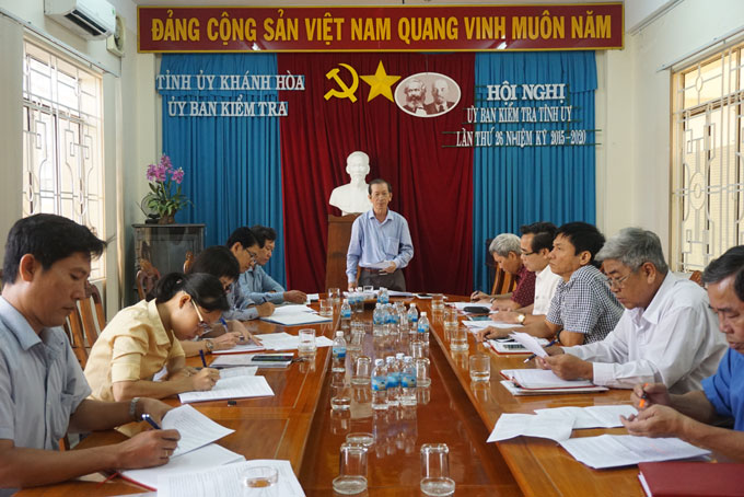 Ông Nguyễn Chuyện phát biểu kết luận.
