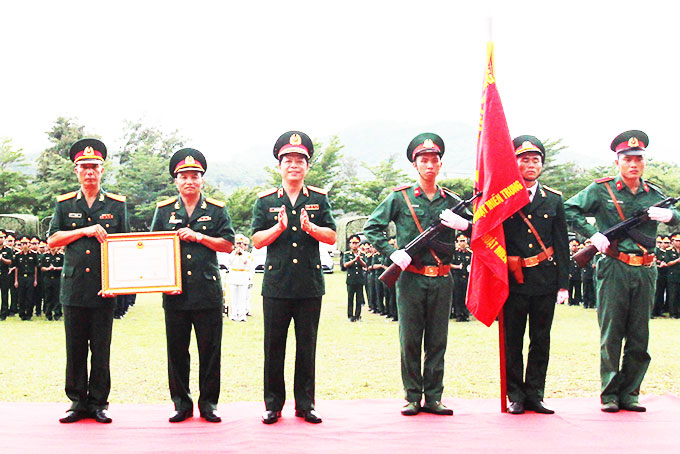 Trường Trung cấp Kỹ thuật Miền Trung kỷ niệm 40 năm ngày truyền thống