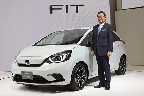 Honda Fit lần đầu ra mắt thị trường toàn cầu.