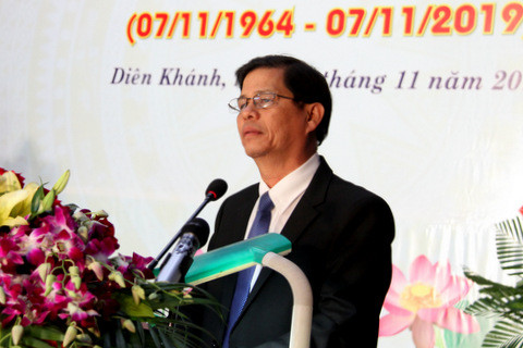  Ông Nguyễn Tấn Tuân phát biểu tại Lễ kỷ niệm 55 năm phong trào Đồng khởi Diên Khánh