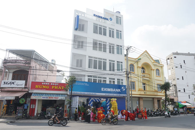 Phòng Giao dịch Eximbank Lê Hồng Phong có trụ sở mới khang trang tại số 30 Nguyễn Thị Định. 