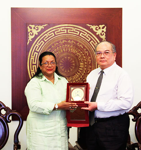 Tiếp xã giao Tổng Lãnh sự Cuba