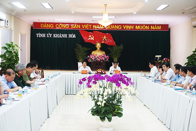 Tiểu ban Nội dung: Góp ý dự thảo Báo cáo chính trị của Ban chấp hành Đảng bộ tỉnh