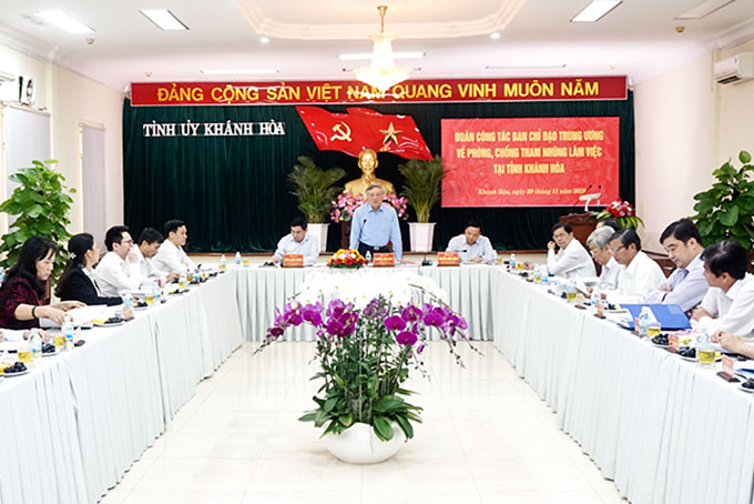 Đoàn công tác Ban Chỉ đạo Trung ương về phòng, chống tham nhũng: Làm việc tại Khánh Hòa