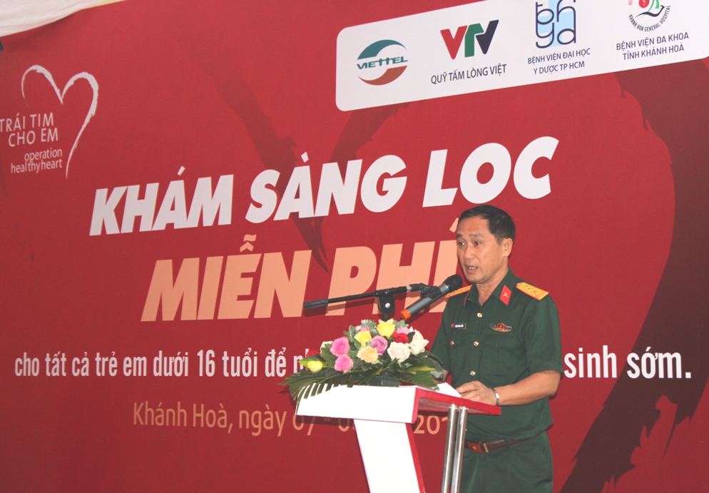 Đại diện lãnh đạo Viettel Khánh Hòa phát biểu khai mạc chương trình.