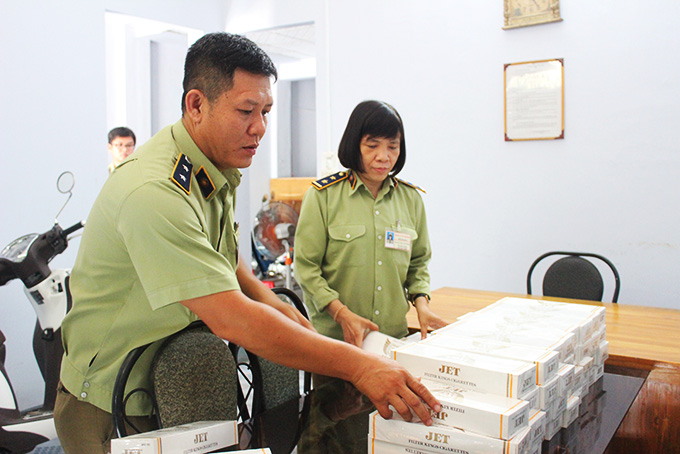 Thuốc lá lậu được lực lượng quản lý thị trường Khánh Hòa tịch thu.