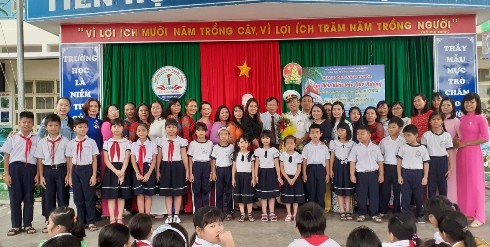 Tuyên truyền biển, đảo cho hơn 700 giáo viên, học sinh