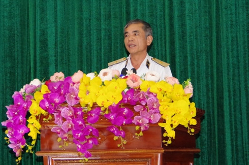 Chuẩn Đô đốc Lương Việt Hùng phát biểu chỉ đạo hội nghị.