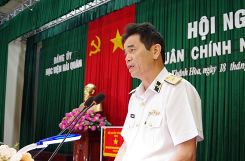 Chuẩn Đô đốc Chu Ngọc Sáng - Chính ủy Học viện Hải quân quán triệt Nghị quyết lãnh đạo năm 2020.