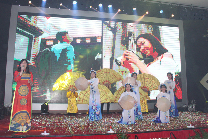  Một tiết mục văn nghệ tại Lễ kỷ niệm 5 năm đi vào hoạt động của Khách sạn Mường Thanh Luxury Nha Trang