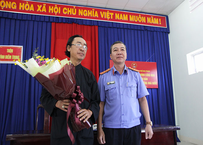 Ông Lê Quang Trung cám ơn ông Thái Xuân Đàn đã chấp nhận lời xin lỗi.