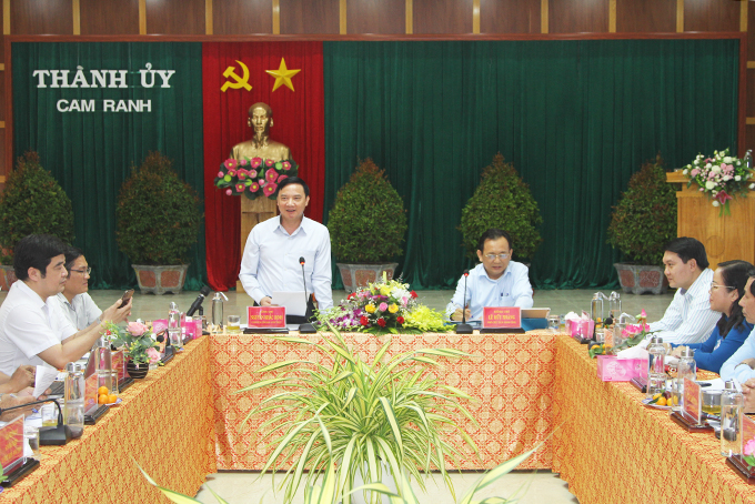 Ông Nguyễn Khắc Định phát biểu chỉ đạo tại buổi làm việc.