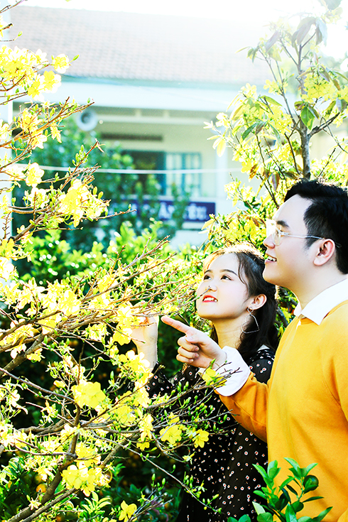 Phiên chợ hoa Tết Nha Trang