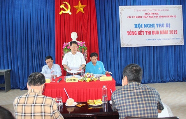 Ông Trần Duy Hưng - Tổng Biên tập Báo Khánh Hòa phát biểu tại hội nghị.