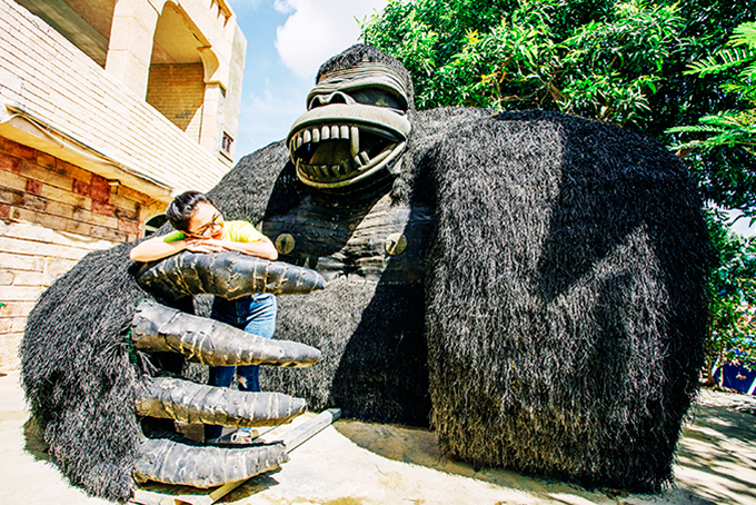 King Kong ở Tyres Park.