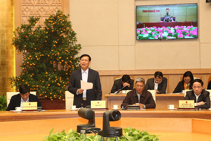 Thứ trưởng Bộ Y tế Đỗ Xuân Tuyên phát biểu tại hội nghị. Ảnh VGP/Trần Mạnh