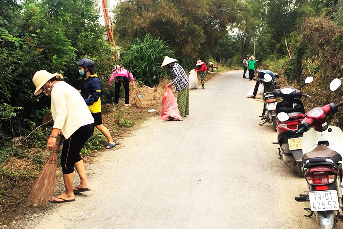 Phụ nữ nói không với rác thải nhựa