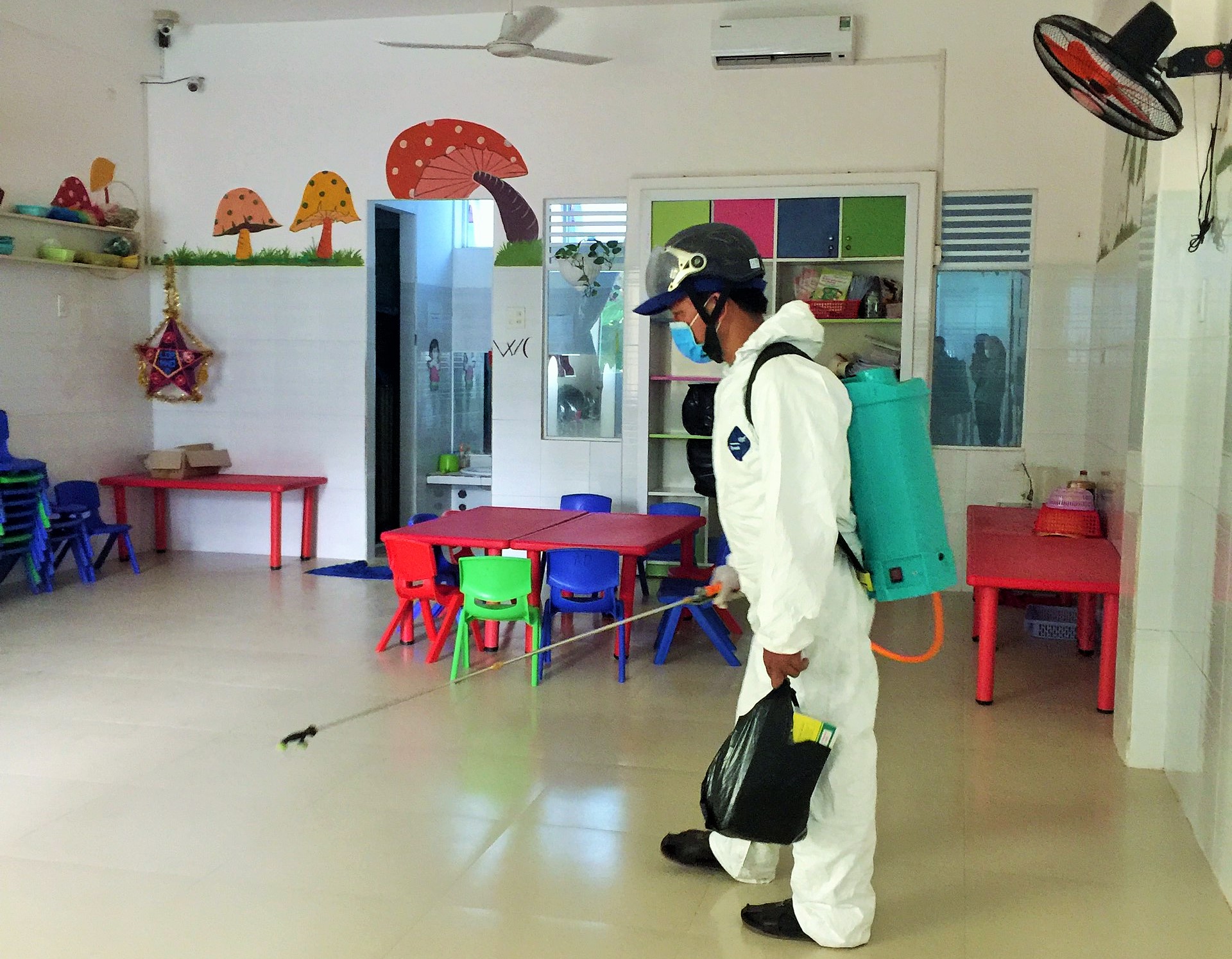 Kiểm tra công tác phòng, chống dịch tại các trường học trên địa bàn Nha Trang