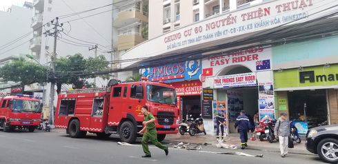 Cháy căn hộ chung cư ở trung tâm Nha Trang