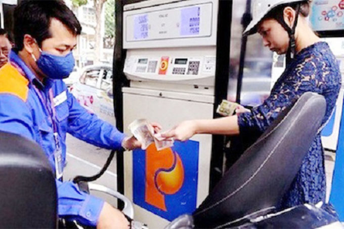 Xăng dầu đồng loạt giảm giá từ 15 giờ ngày 29/2/2020