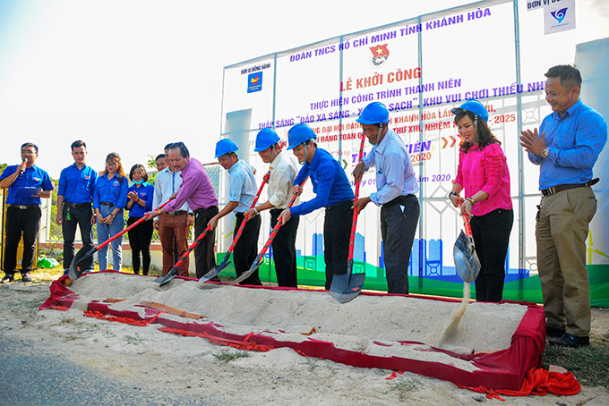 Tỉnh đoàn khởi công  các công trình thanh niên có trị giá hơn 1 tỷ đồng tại xã Ninh Vân.