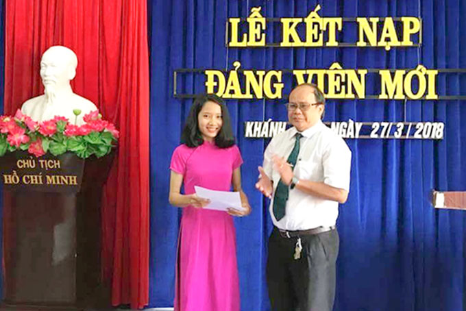 Phát huy vai trò đảng viên người dân tộc thiểu số